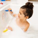 Μαρκαδόροι (Σετ 5τμχ) Munchkin Bath Crayons - Image 2