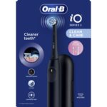 Oral B iΟ Series 2 Clean & Care with Travel Case Ηλεκτρική Οδοντόβουρτσα με Θήκη Ταξιδιού Μαύρη - Image 3