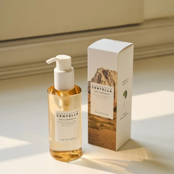 Skin1004 Madagascar Centella Light Λάδι Ντεμακιγιάζ 200ml - Image 2