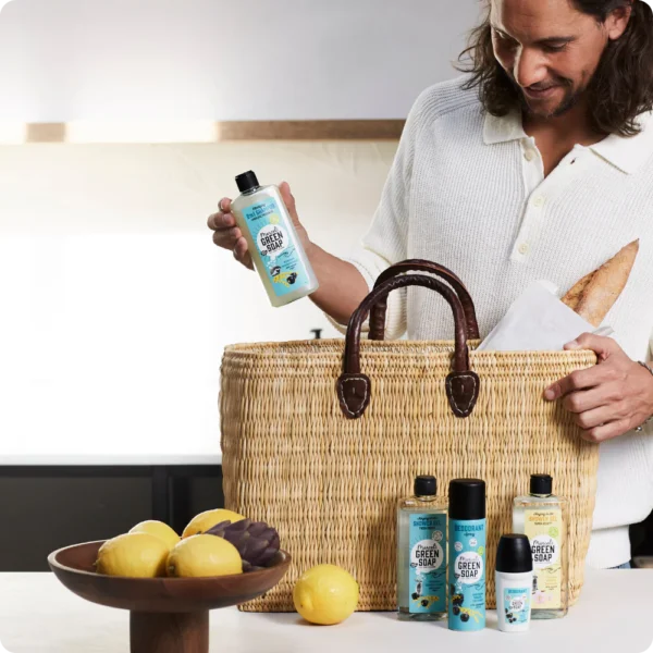 Marcel’s Green Soap Αφρόλουτρο Βανίλια & άνθη κερασιάς 300ml - Image 3