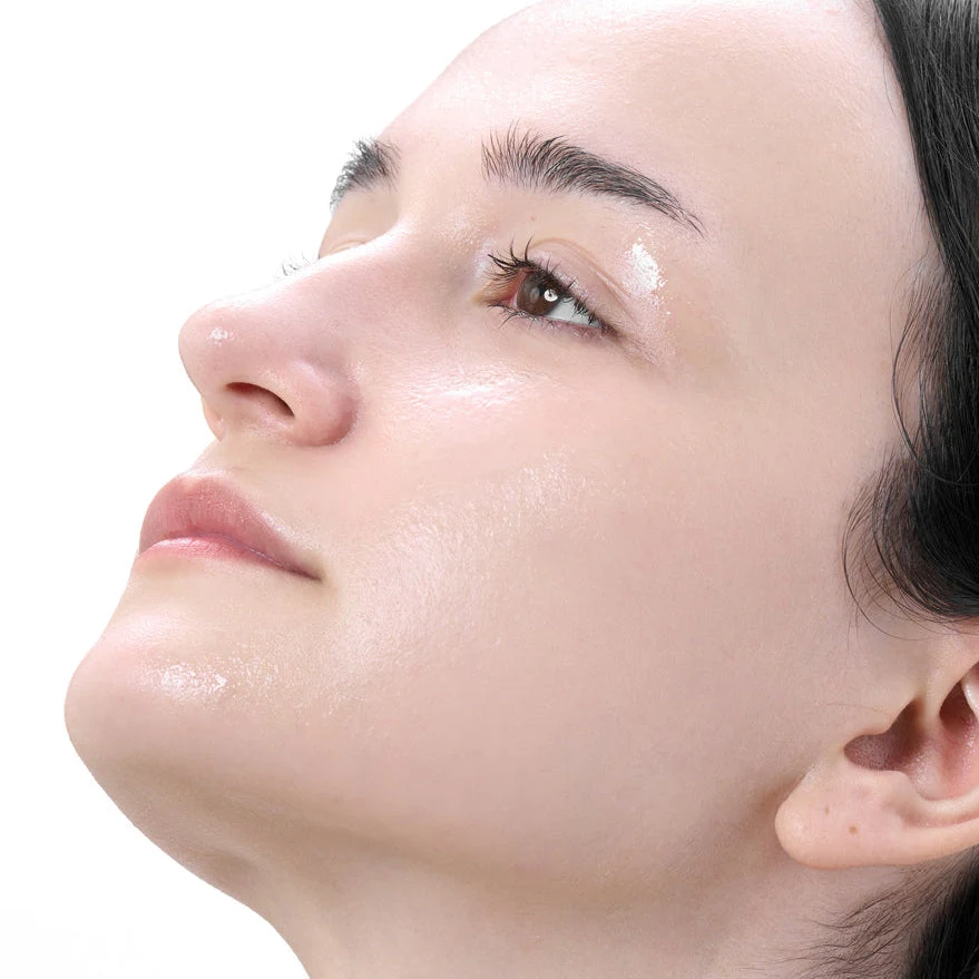 Αποτέλεσμα: «glass skin» λάμψη και πιο σφριγηλή όψη