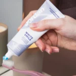 Jordan Stay Fresh White Smile Οδοντόκρεμα για Λεύκανση 75ml – σε χρήση