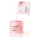Medicube PDRN Pink Collagen 99% Pads Τόνωσης Προσώπου 70τμχ – το essence PDRN χύνεται στο δοχείο