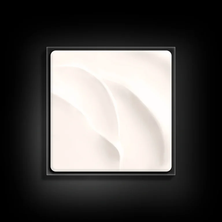 Η υφή balm της Lierac Premium La Crème Regard